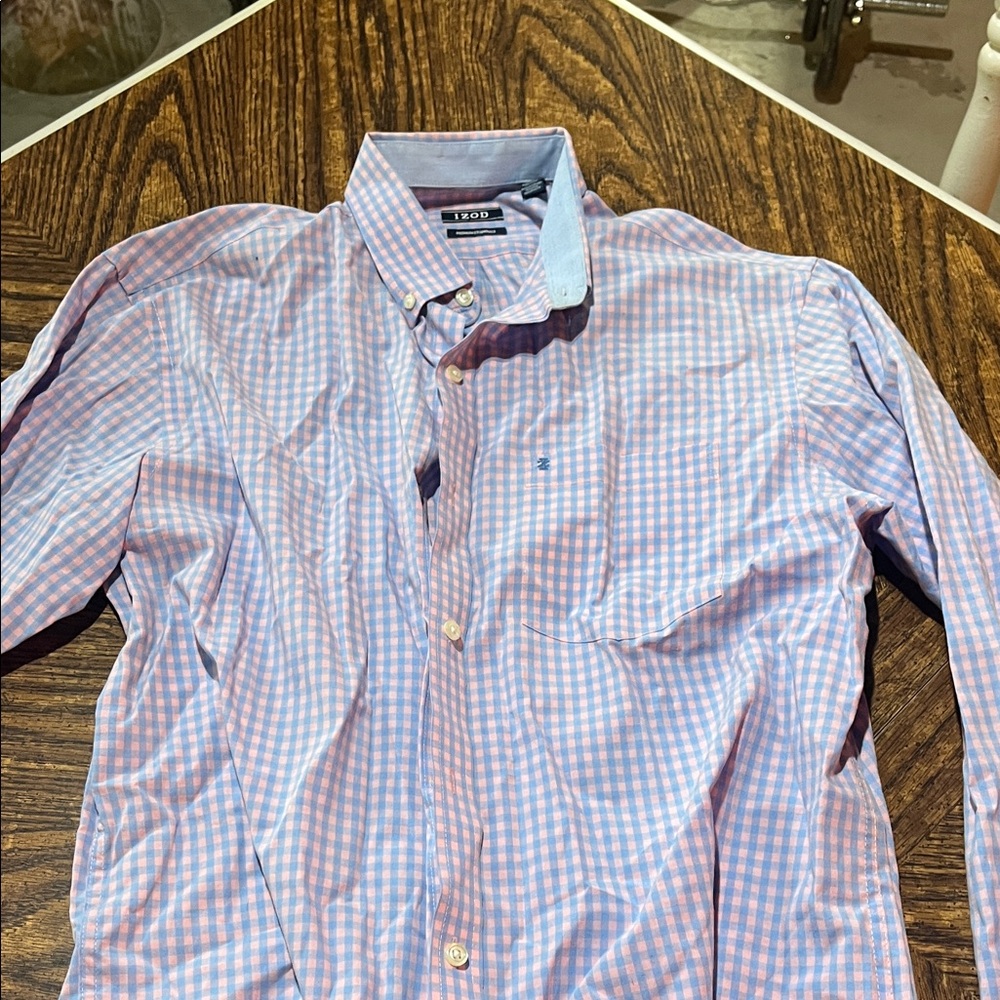 Izod Men's Pink and Blue Gingham Shirt